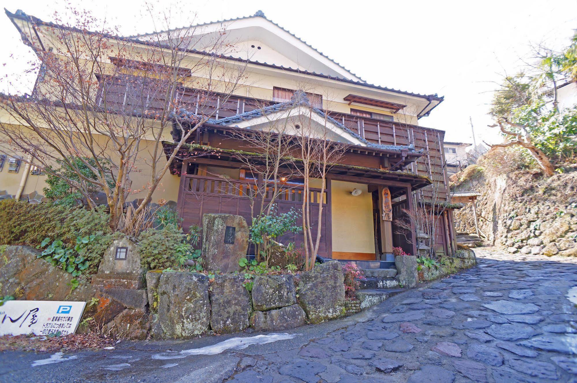 Ban-Ya Hot Spring Inn Юфу Екстер'єр фото